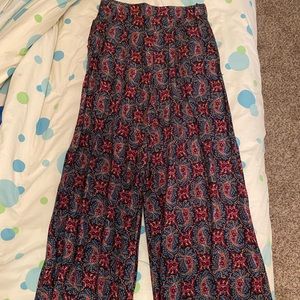 Band of Gypsies patterned loose fitting flare pants. Size 4.